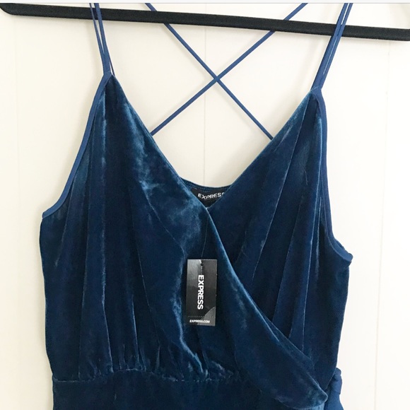 Express Velvet Tank Top - Picture 5 of 9